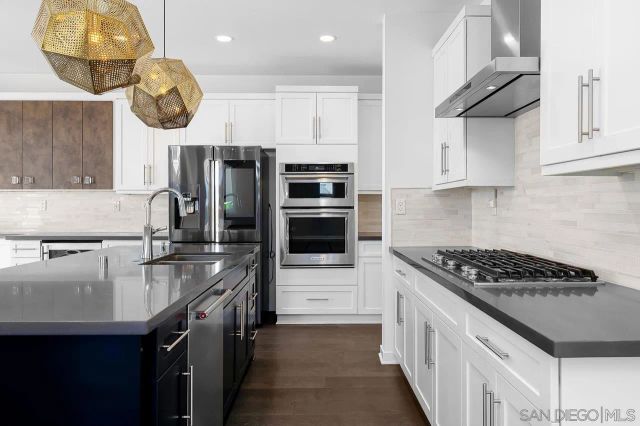 8352 Ridge Ct, San Diego, CA 92108