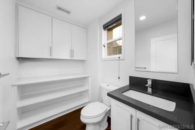 8352 Ridge Ct, San Diego, CA 92108