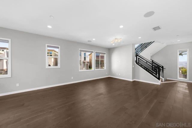 8352 Ridge Ct, San Diego, CA 92108