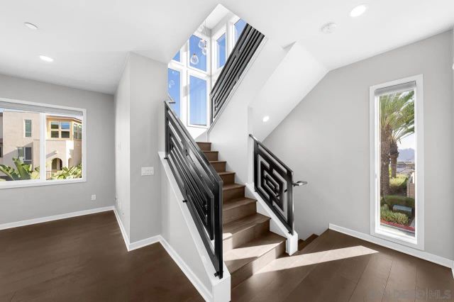 8352 Ridge Ct, San Diego, CA 92108