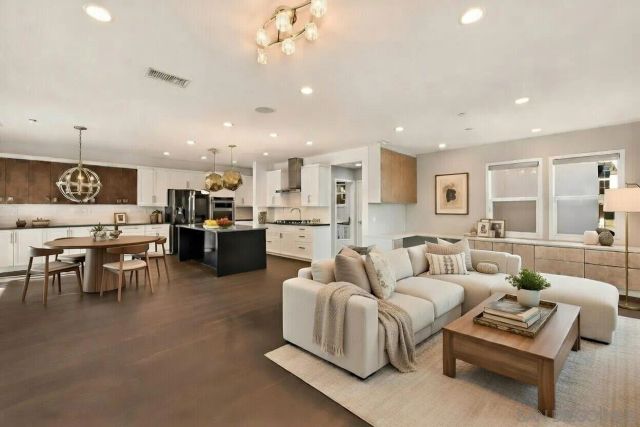 8352 Ridge Ct, San Diego, CA 92108