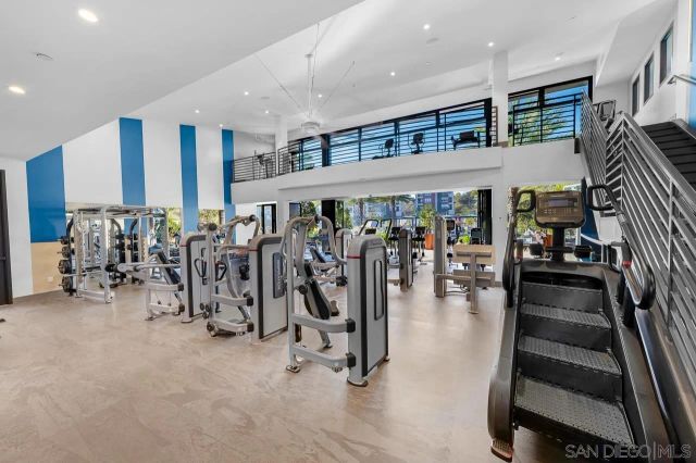 8352 Ridge Ct, San Diego, CA 92108