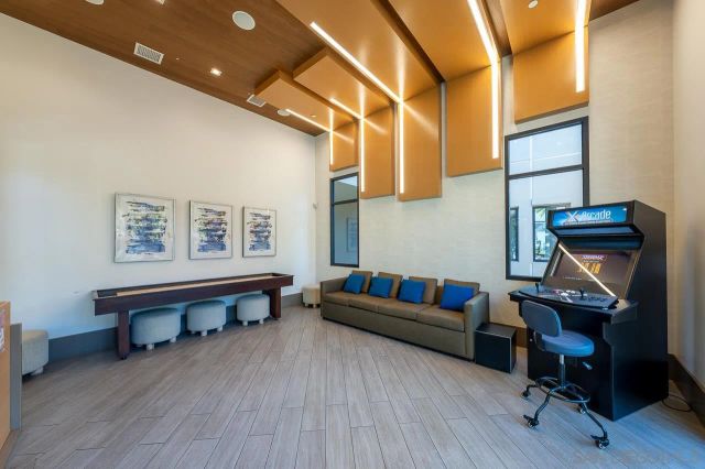 8352 Ridge Ct, San Diego, CA 92108