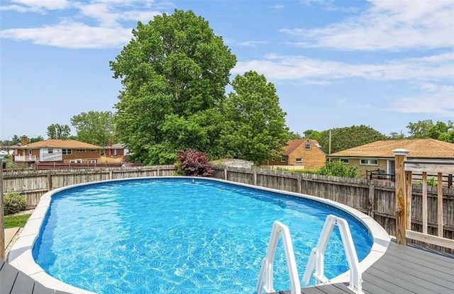 4721 Lolly Dr, Monroeville, PA 15146