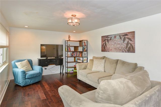 4721 Lolly Dr, Monroeville, PA 15146