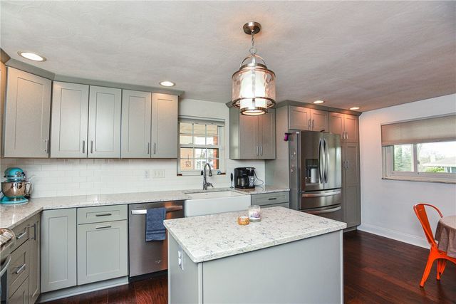 4721 Lolly Dr, Monroeville, PA 15146