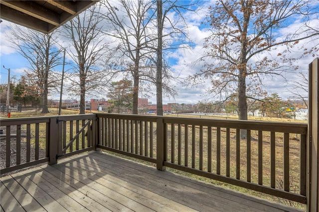 468 W 104th Street A, Kansas City, MO 64114