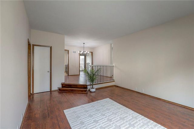 468 W 104th Street A, Kansas City, MO 64114