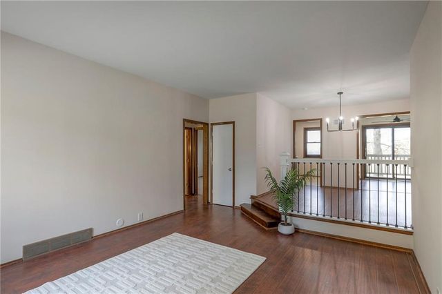 468 W 104th Street A, Kansas City, MO 64114