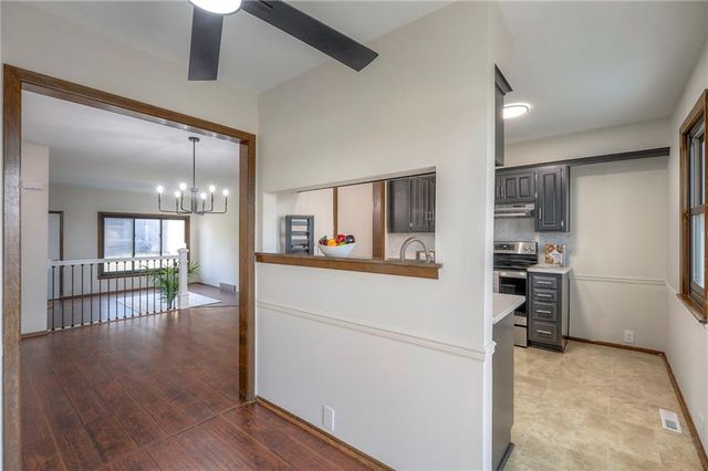 468 W 104th Street A, Kansas City, MO 64114