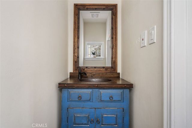 3109 Stanford, Venice, CA 90292