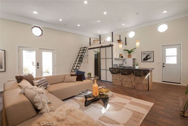 3109 Stanford, Venice, CA 90292