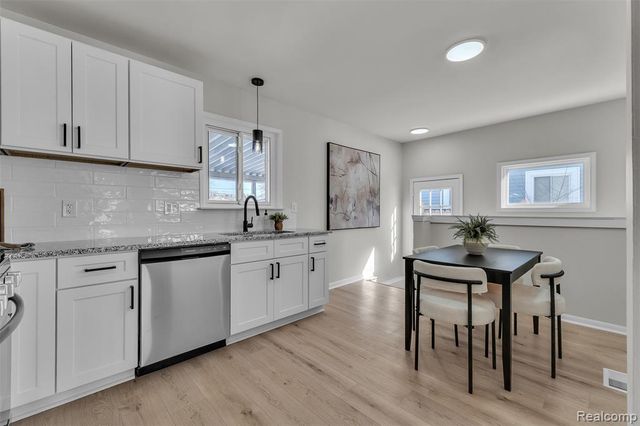 30558 Rustic Lane, Westland, MI 48186