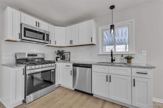 30558 Rustic Lane, Westland, MI 48186