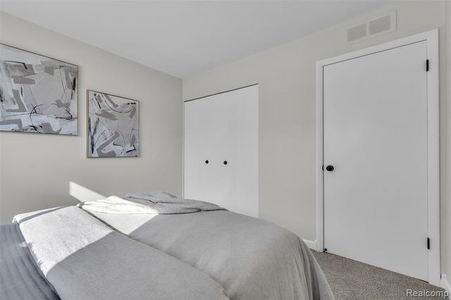 30558 Rustic Lane, Westland, MI 48186