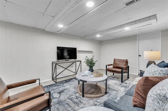 30558 Rustic Lane, Westland, MI 48186