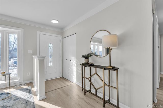 30558 Rustic Lane, Westland, MI 48186