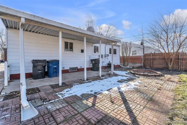 30558 Rustic Lane, Westland, MI 48186