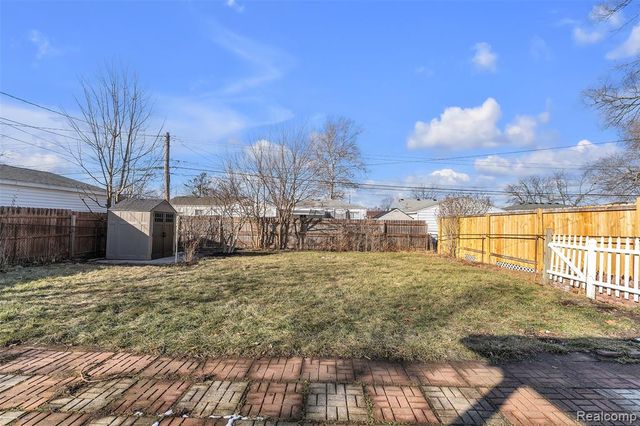 30558 Rustic Lane, Westland, MI 48186