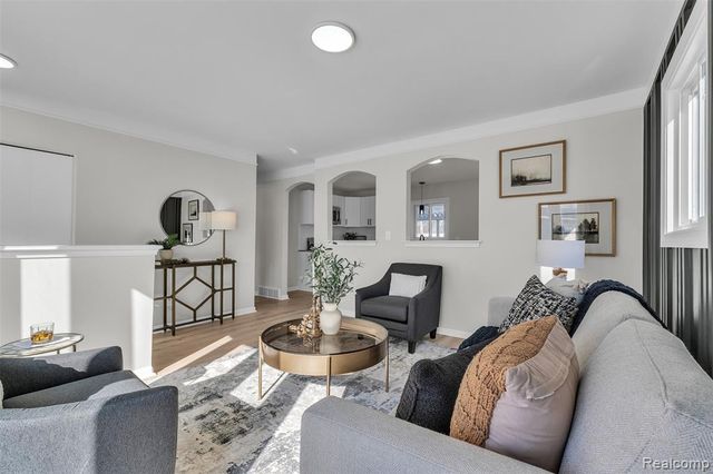 30558 Rustic Lane, Westland, MI 48186