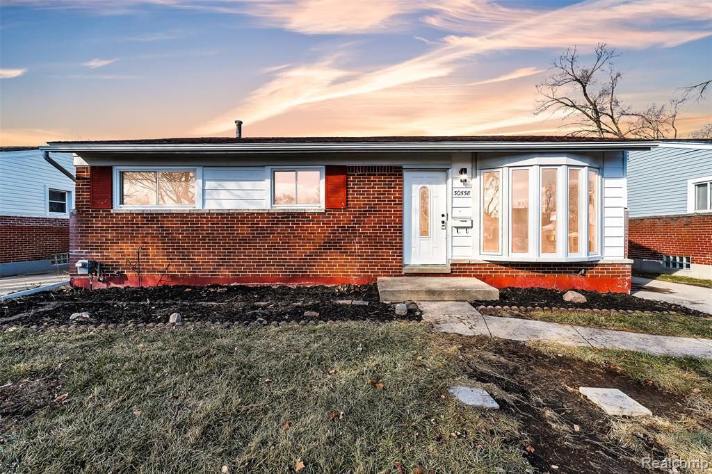 30558 Rustic Lane, Westland, MI 48186