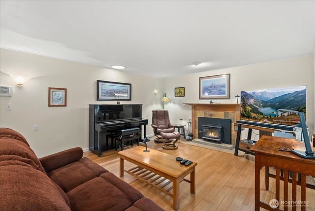 2515 NE 168th Street, Shoreline, WA 98155