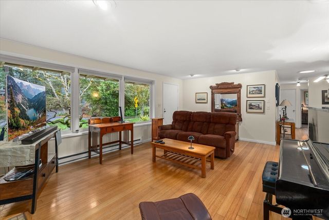 2515 NE 168th Street, Shoreline, WA 98155