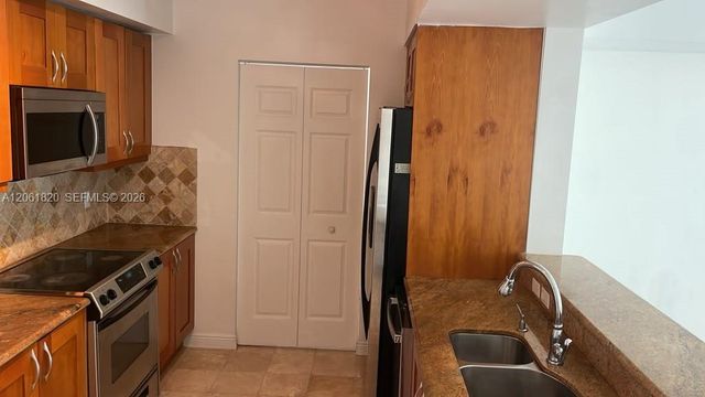 1755 E Hallandale Beach Boulevard 1605E, Hallandale Beach, FL 33009