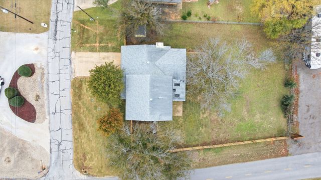 5600 Choctaw Drive, Granbury, TX 76049