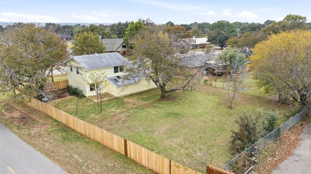 5600 Choctaw Drive, Granbury, TX 76049