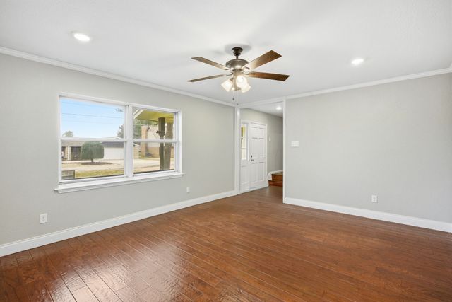 5600 Choctaw Drive, Granbury, TX 76049