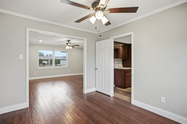 5600 Choctaw Drive, Granbury, TX 76049