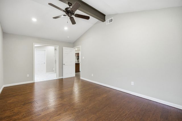 5600 Choctaw Drive, Granbury, TX 76049