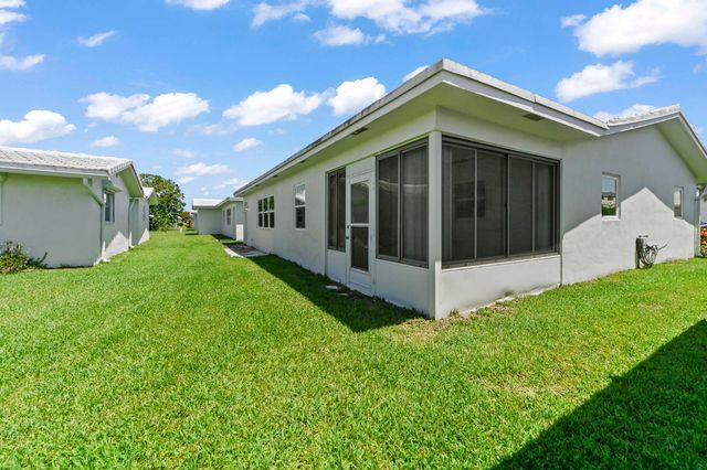 717 SW 16th Street, Boynton Beach, FL 33426