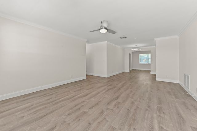 717 SW 16th Street, Boynton Beach, FL 33426