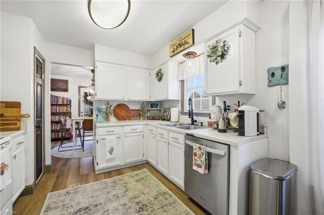 917 Roberval DR, Virginia Beach, VA 23454