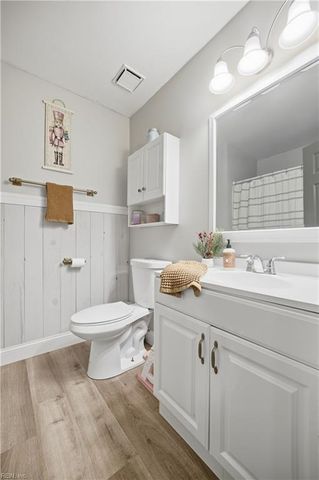 917 Roberval DR, Virginia Beach, VA 23454