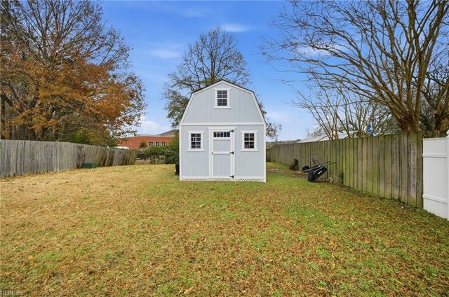 917 Roberval DR, Virginia Beach, VA 23454