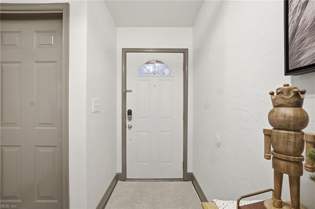 917 Roberval DR, Virginia Beach, VA 23454