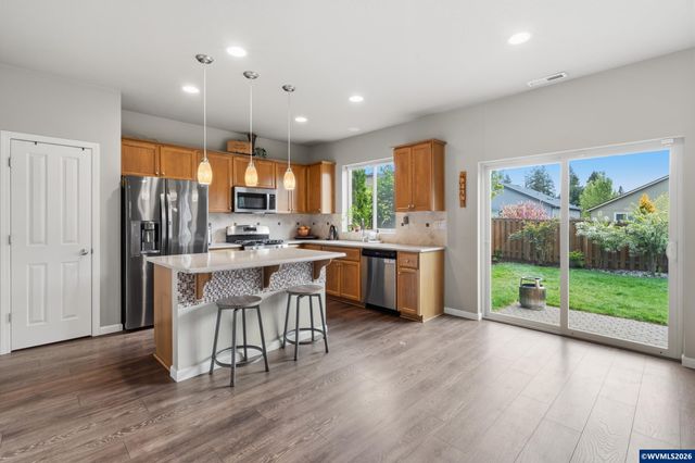 2573 NW Beehollow Ln, Albany, OR 97321