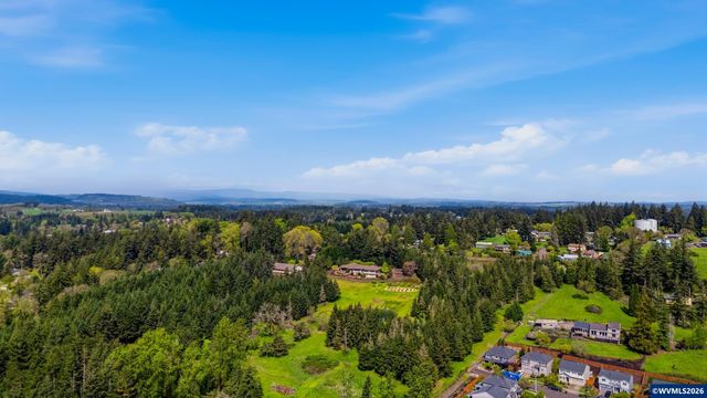 2573 NW Beehollow Ln, Albany, OR 97321