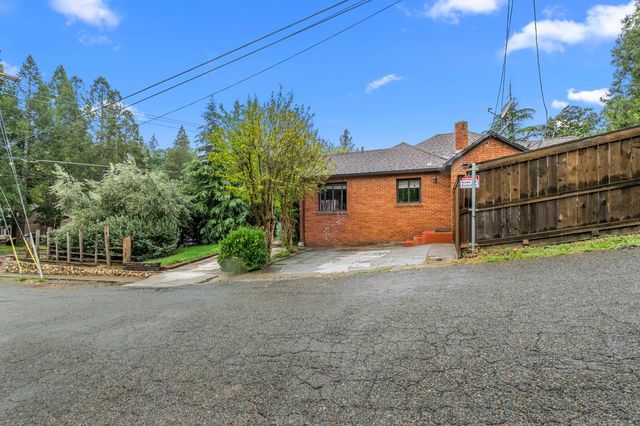 2701 Coloma St, Placerville, CA 95667