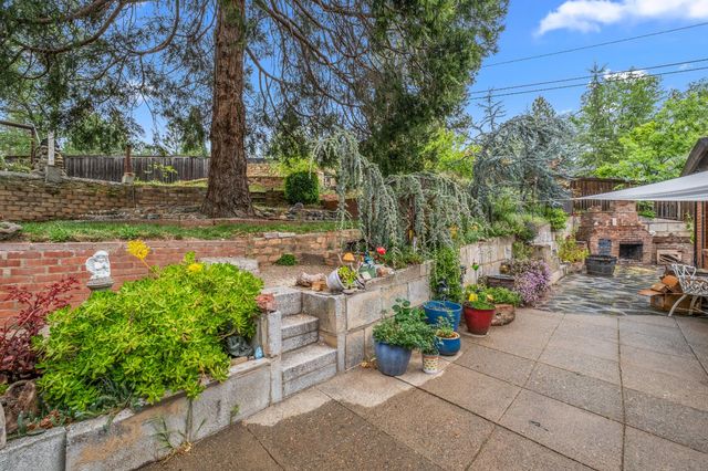 2701 Coloma St, Placerville, CA 95667