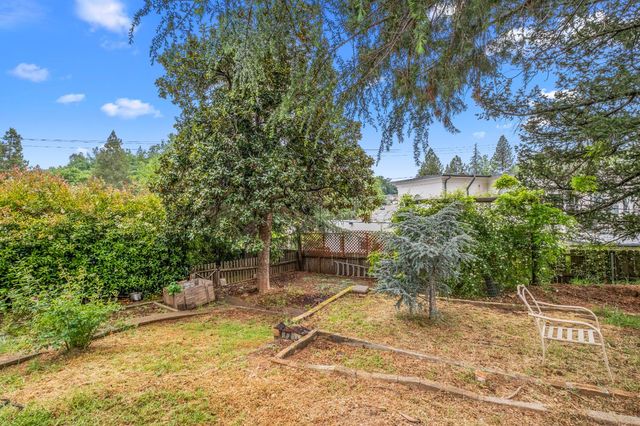 2701 Coloma St, Placerville, CA 95667