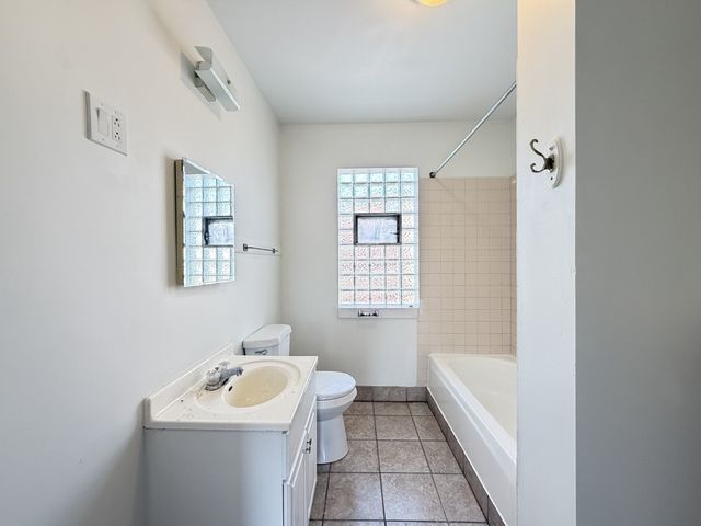 1609 N MCVICKER Street CH2, Chicago, IL 60639