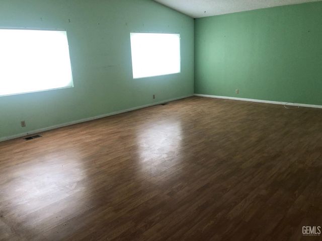 3110 Warren Way, Lake Isabella, CA 93240