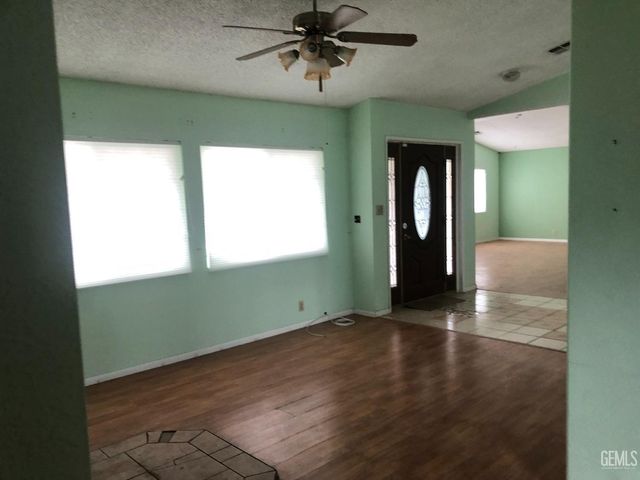 3110 Warren Way, Lake Isabella, CA 93240