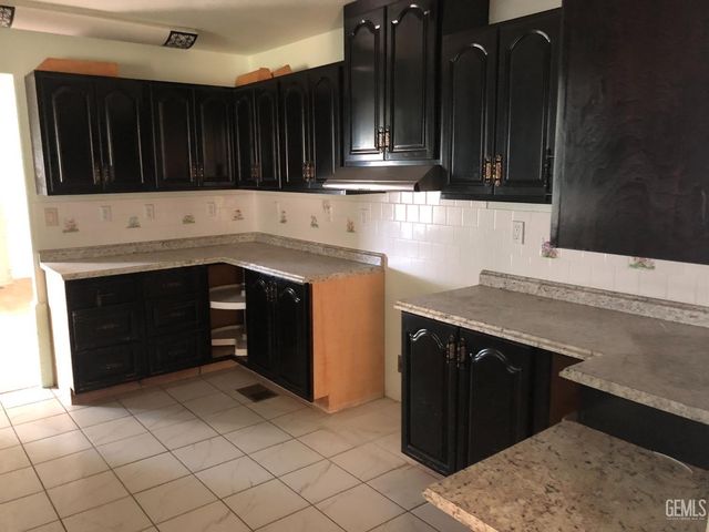 3110 Warren Way, Lake Isabella, CA 93240