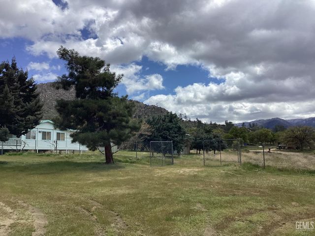 3110 Warren Way, Lake Isabella, CA 93240