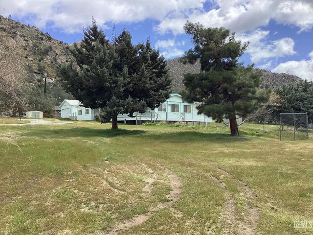 3110 Warren Way, Lake Isabella, CA 93240